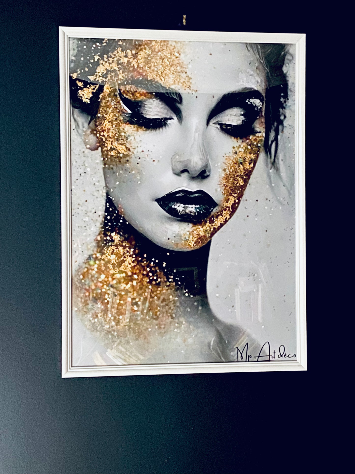 Tableau femme feuille or