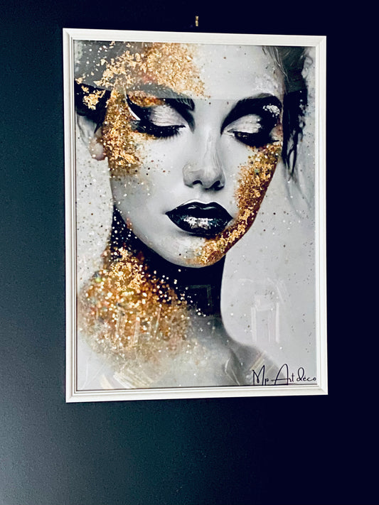 Tableau femme feuille or